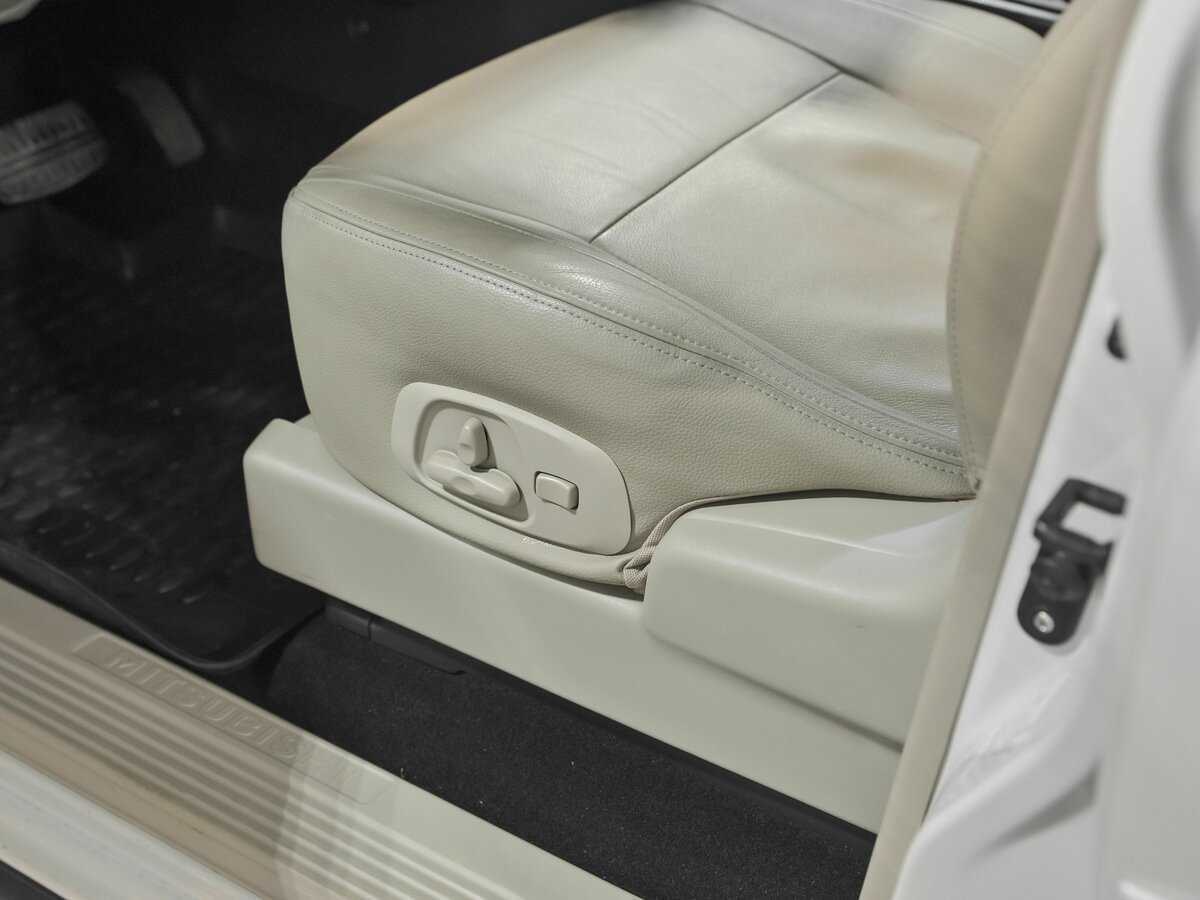 Mitsubishi Pajero, 2019 Фото №16