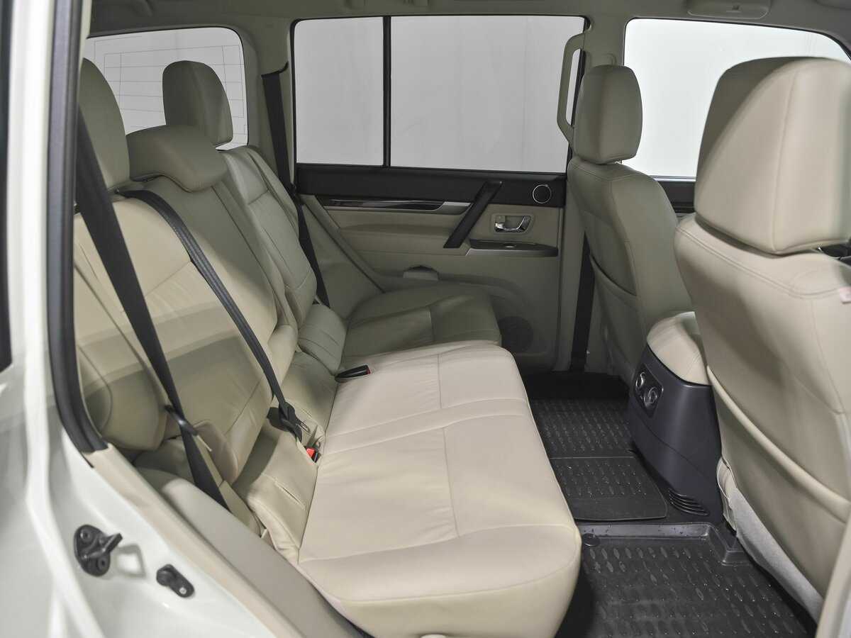 Mitsubishi Pajero, 2019 Фото №17