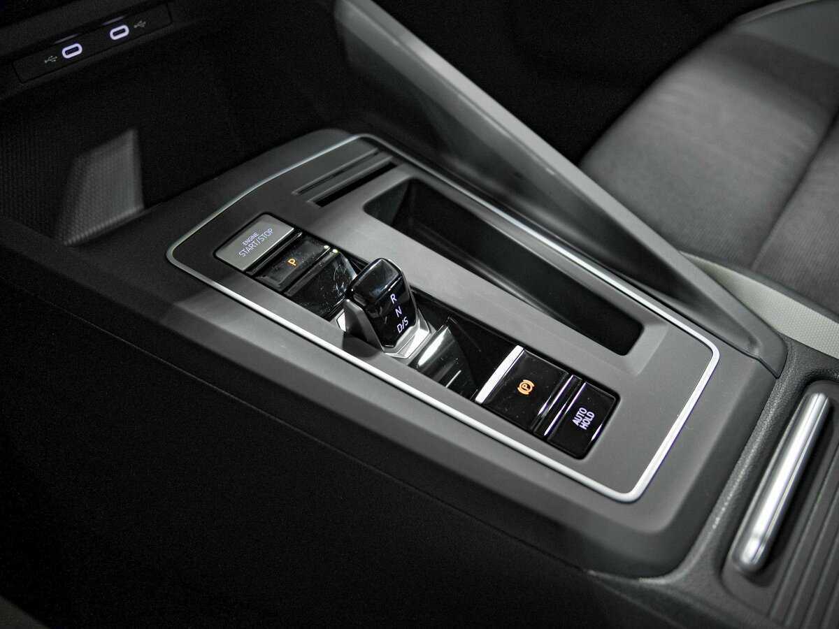 Volkswagen Golf, 2024 Фото №10