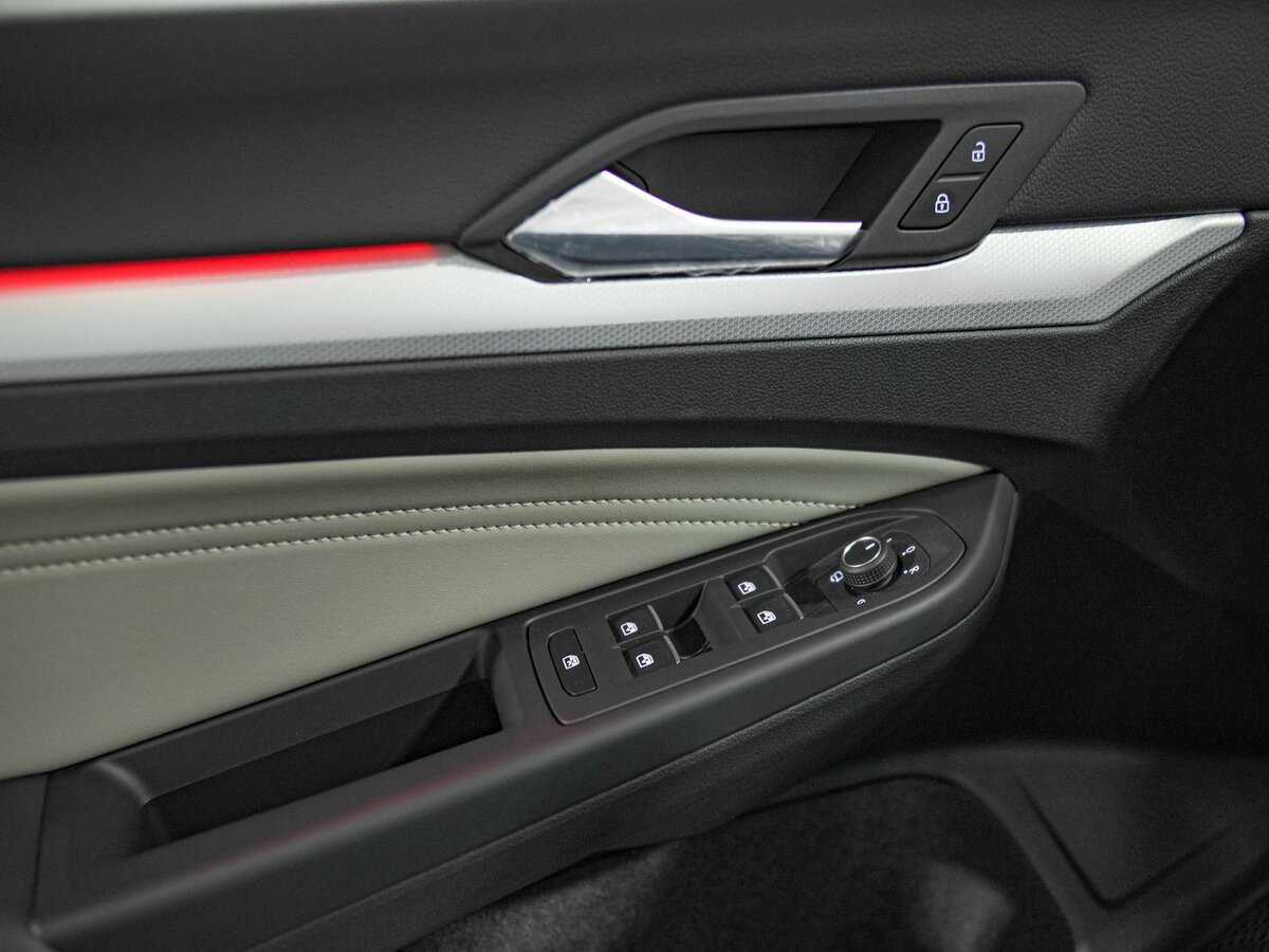 Volkswagen Golf, 2024 Фото №11