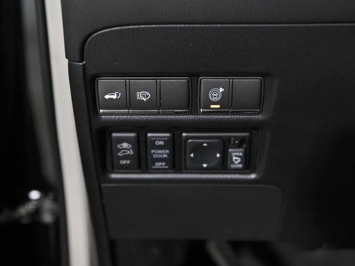 Nissan Patrol, 2012 Фото №17