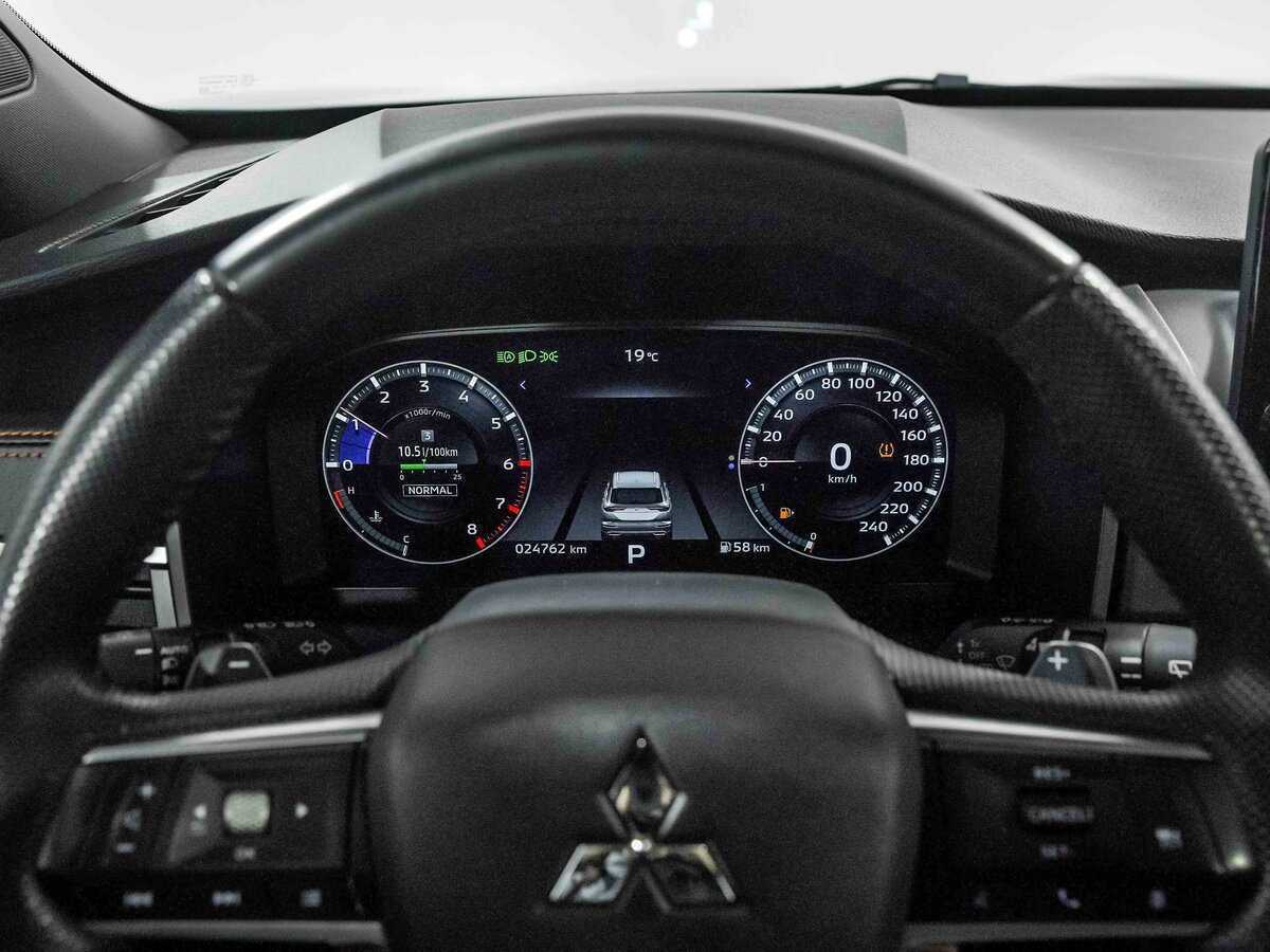 Mitsubishi Outlander, 2023 - 24 762 км. | Фото №8