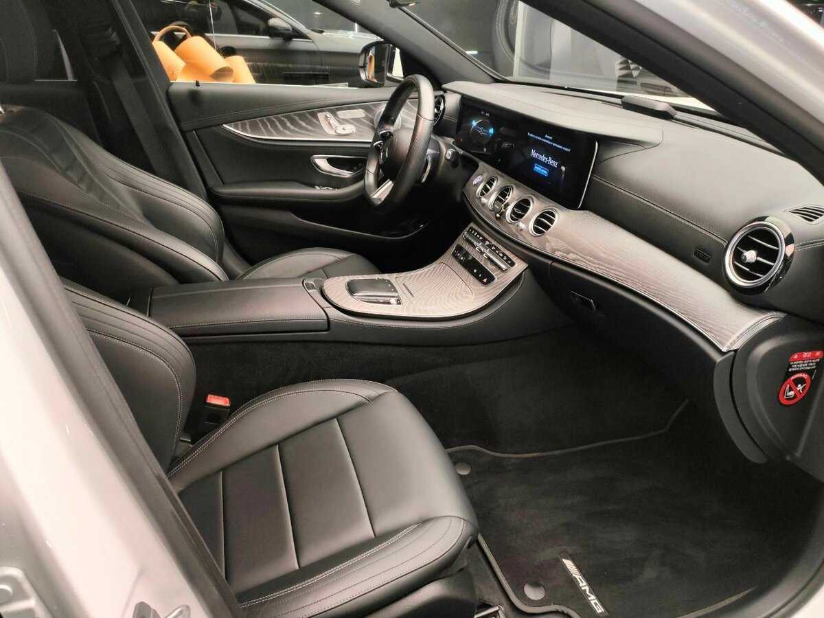 Mercedes-Benz E-Класс 350, 2020 Фото №21