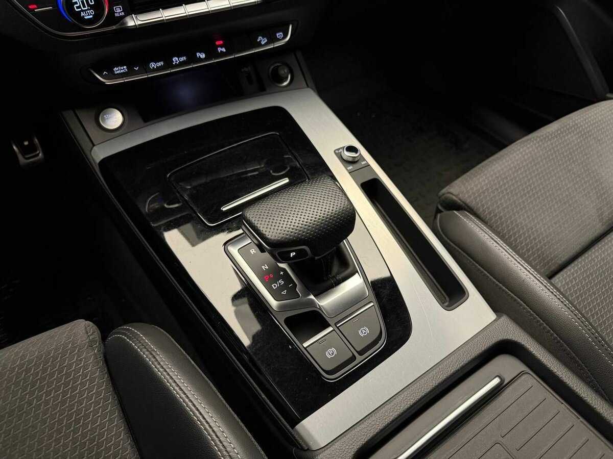 Audi Q5 45 TFSI, 2021 Фото №11