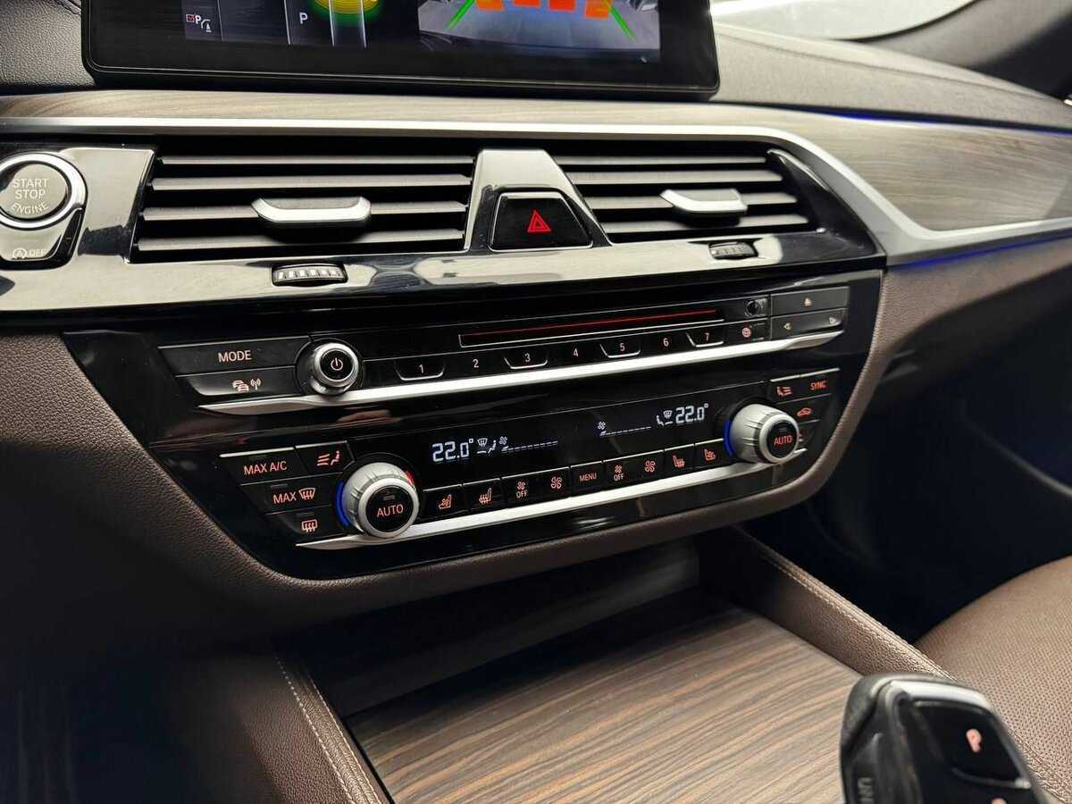 BMW 5 серии 530d xDrive, 2018 Фото №10