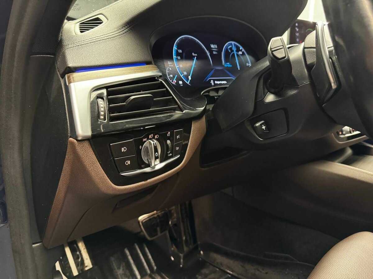 BMW 5 серии 530d xDrive, 2018 Фото №16