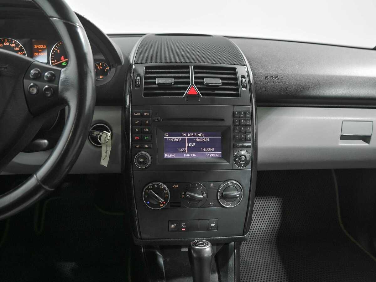 Mercedes-Benz A-Класс 160, 2010 Фото №10