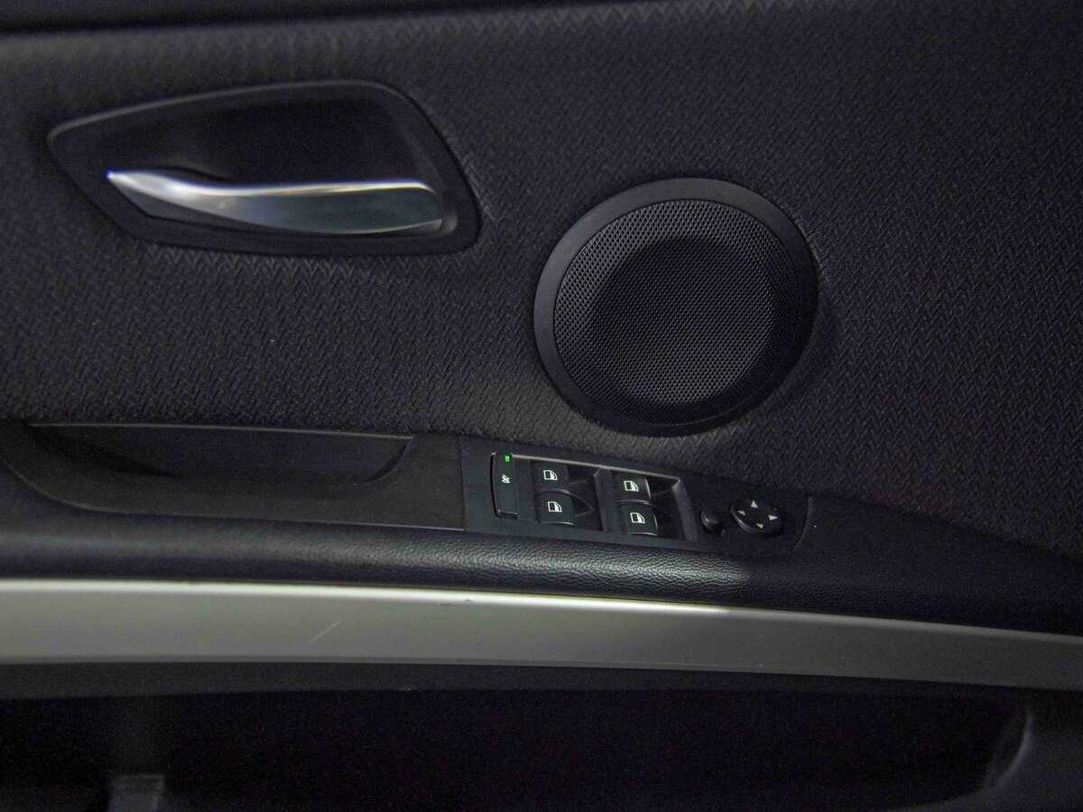 BMW 3 серии 318i, 2011 Фото №10