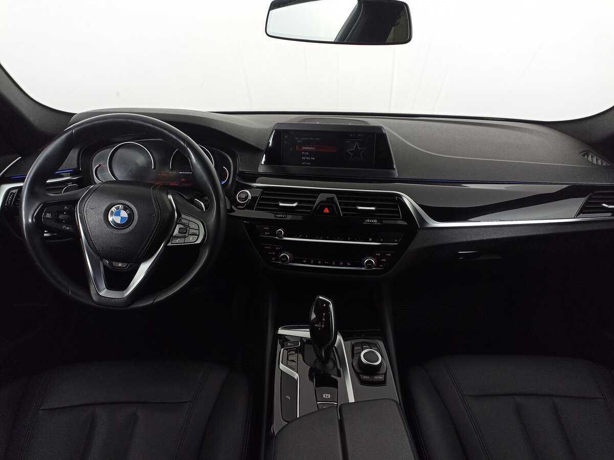 BMW 5 серии 520d xDrive, 2018 Фото №13