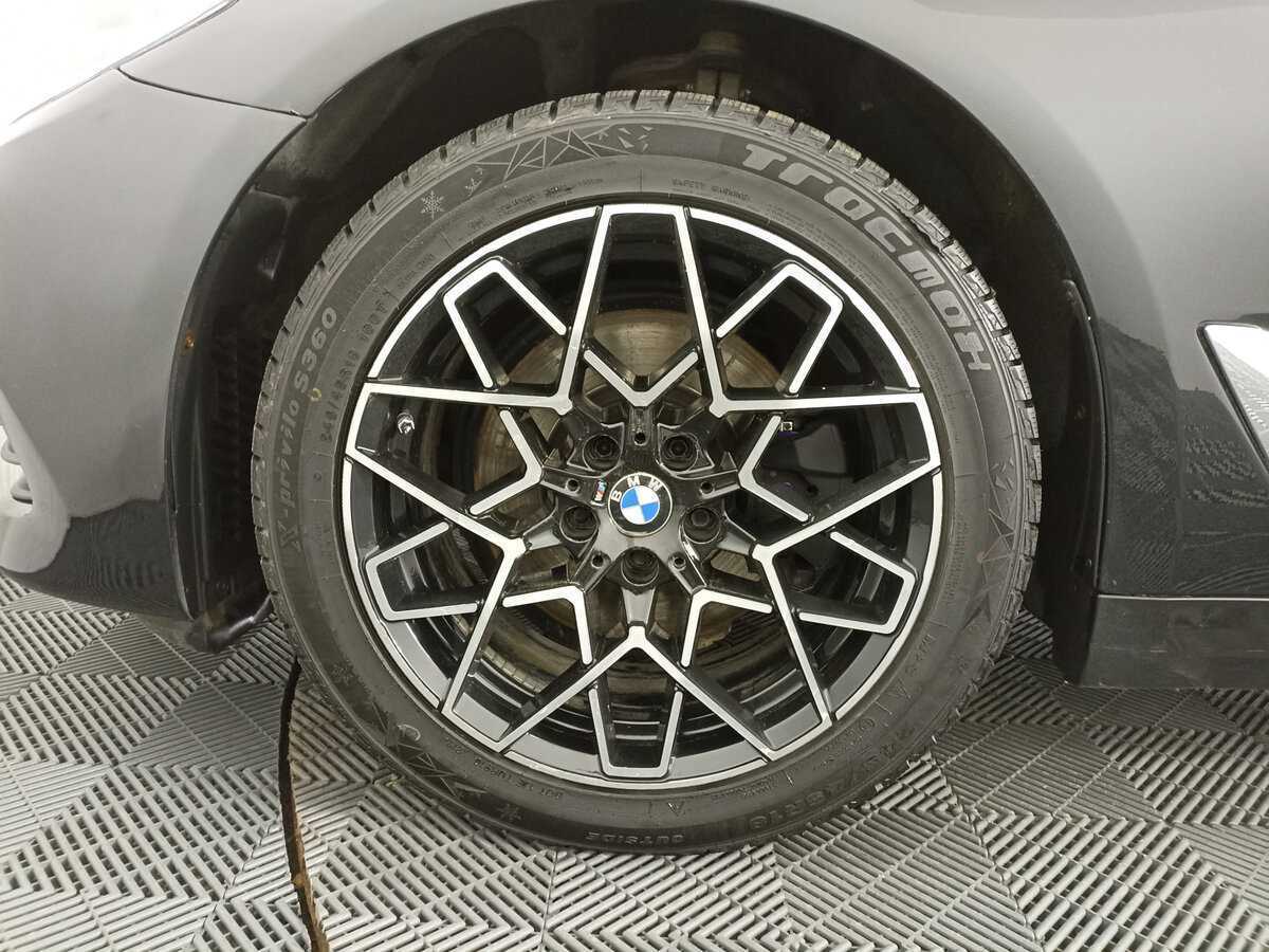 BMW 5 серии 520d xDrive, 2018 Фото №17