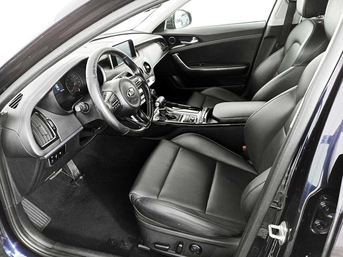 Kia Stinger, 2018 Фото №16