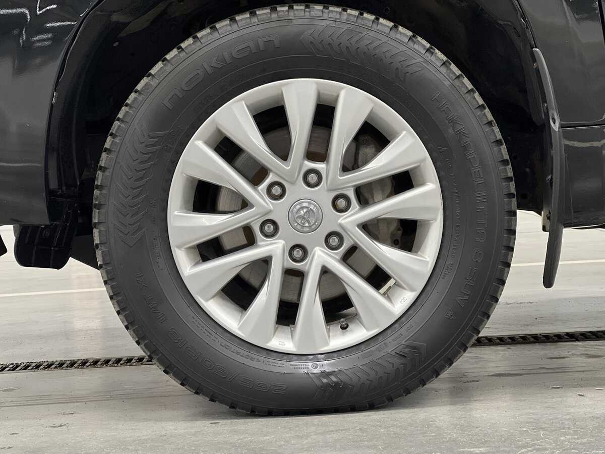 Toyota Land Cruiser Prado, 2017 Фото №18