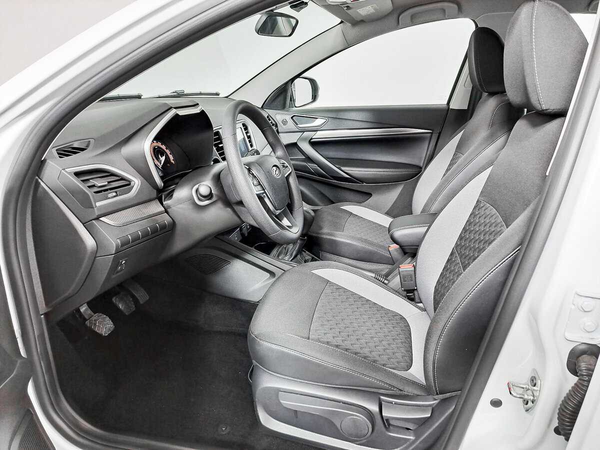 Lada (ВАЗ) Vesta SW, 2024 Фото №16