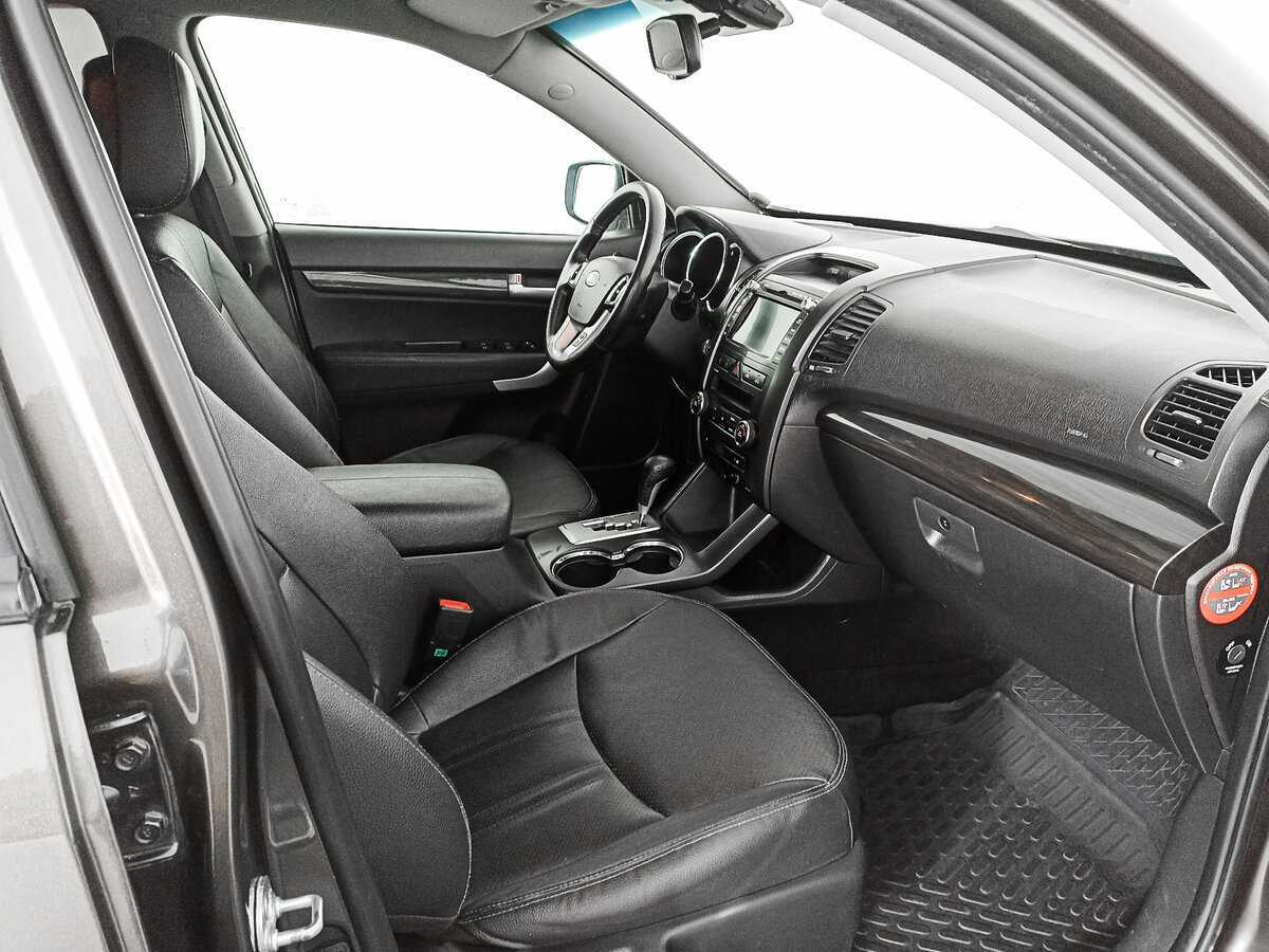 Kia Sorento, 2011 Фото №11