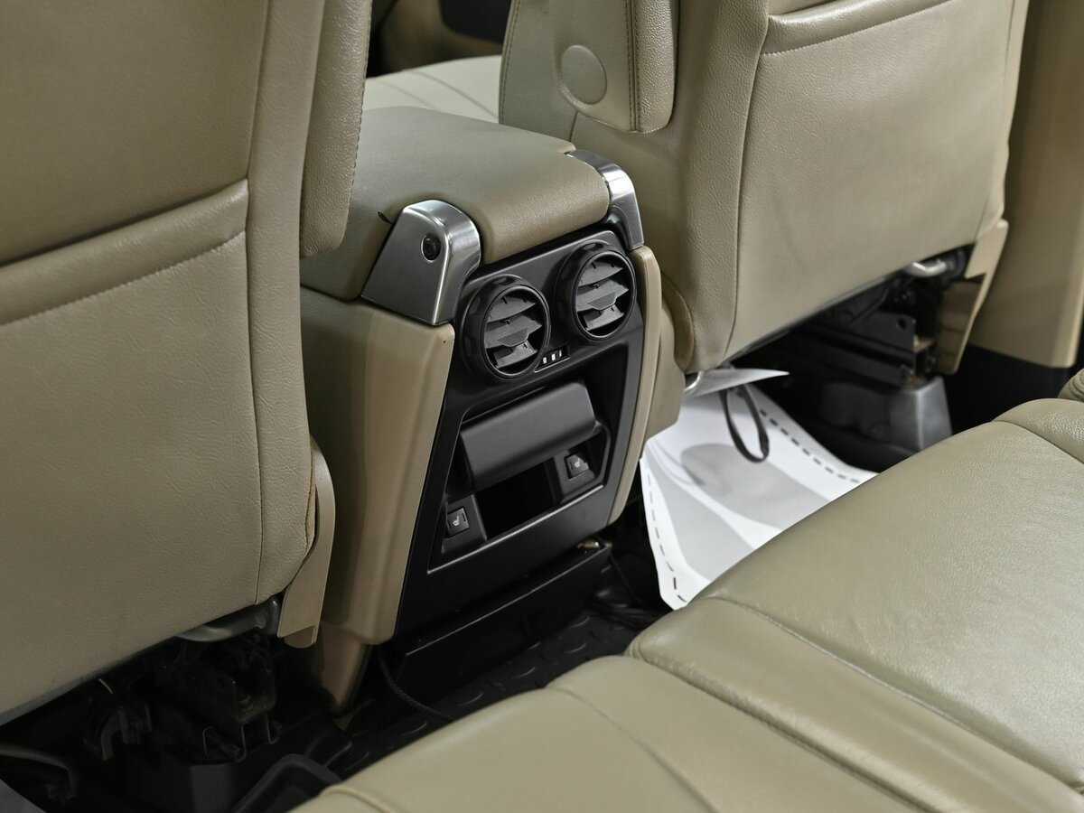 Land Rover Discovery, 2010 Фото №14