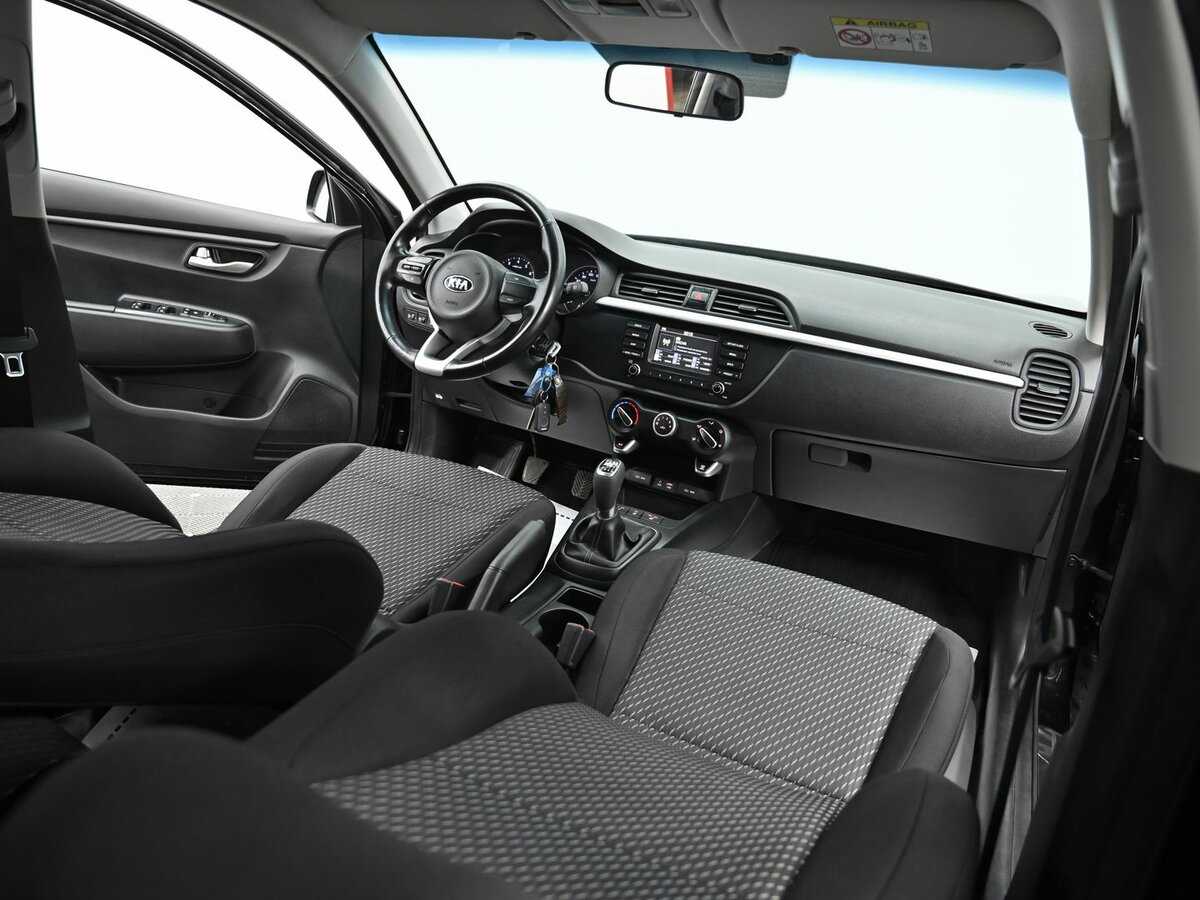 Kia Rio, 2018 Фото №11