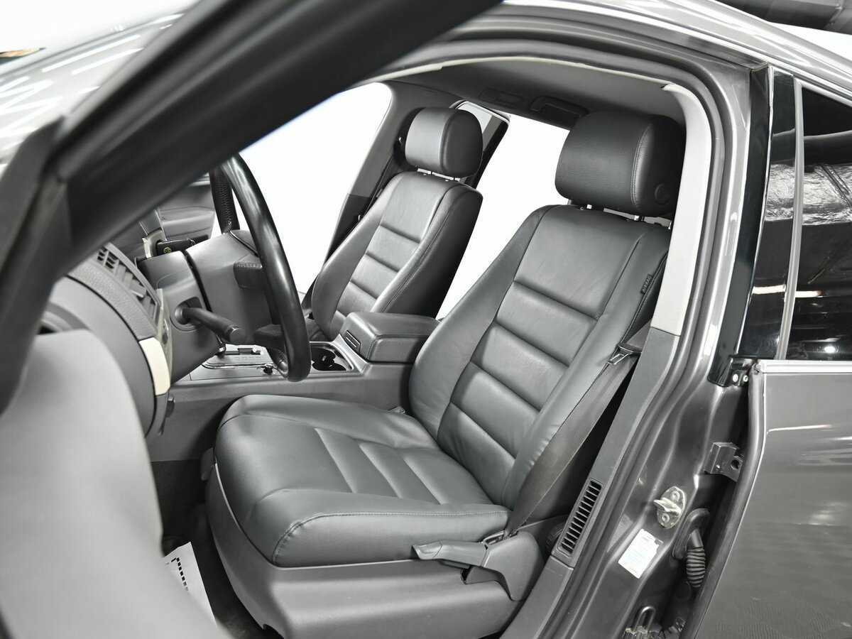 Volkswagen Touareg, 2010 Фото №6