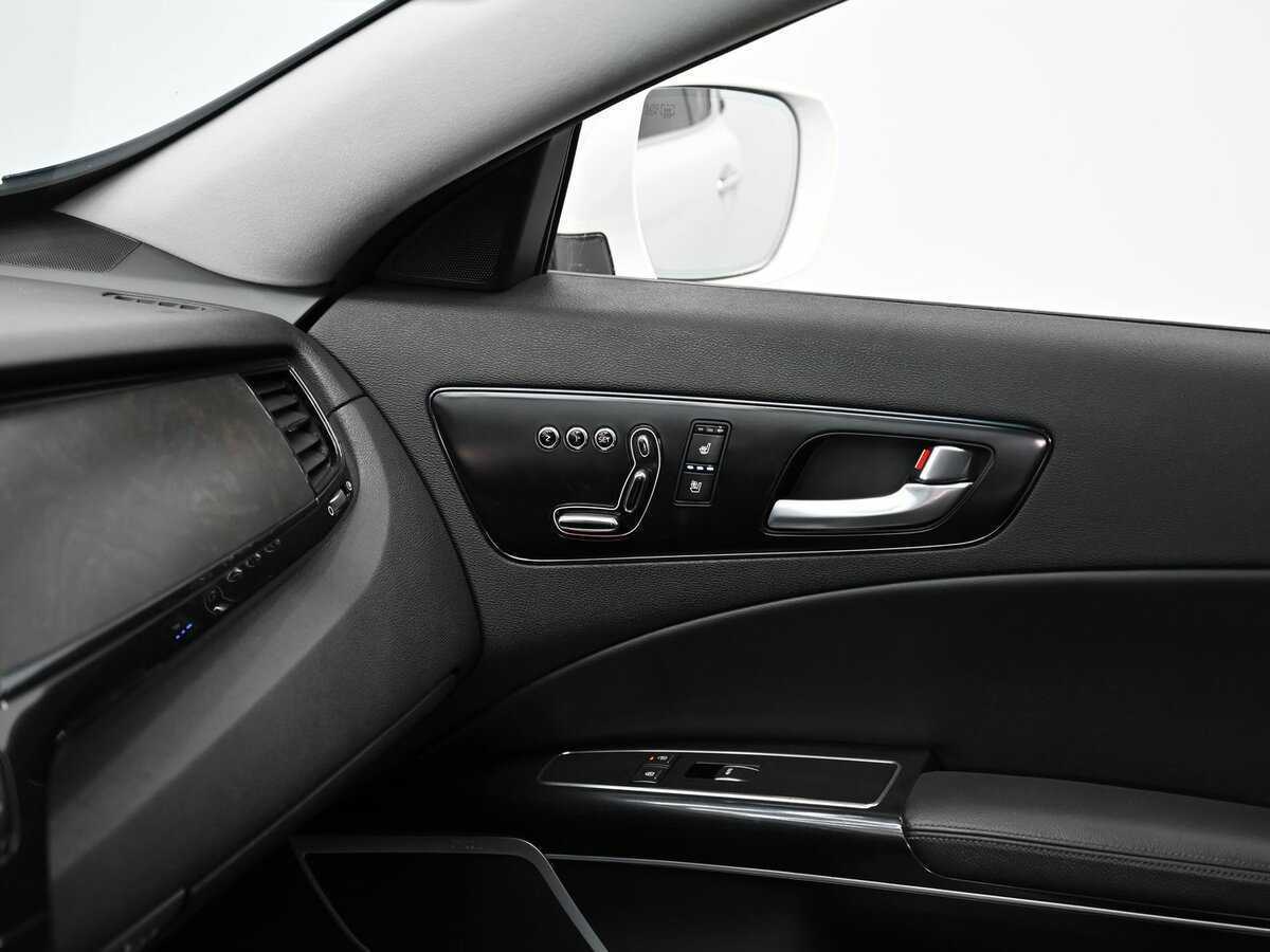 Kia Quoris, 2014 Фото №15