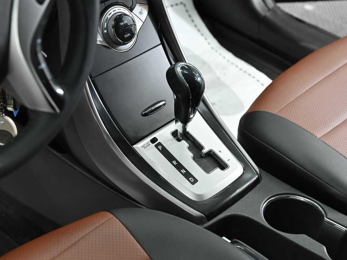 Hyundai Elantra, 2012 Фото №10