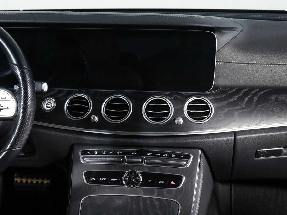 Mercedes-Benz E-Класс 220 d, 2020 - 73 222 км. | Фото №8