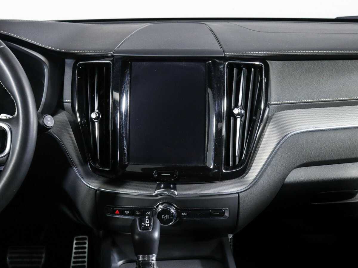 Volvo XC60, 2019 Фото №10