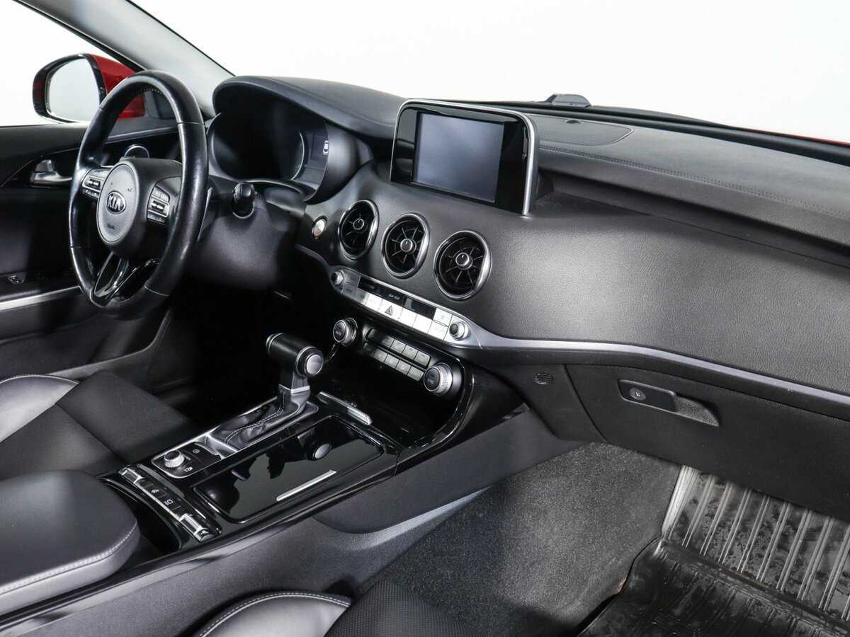 Kia Stinger, 2018 - 107 000 км. | Фото №7