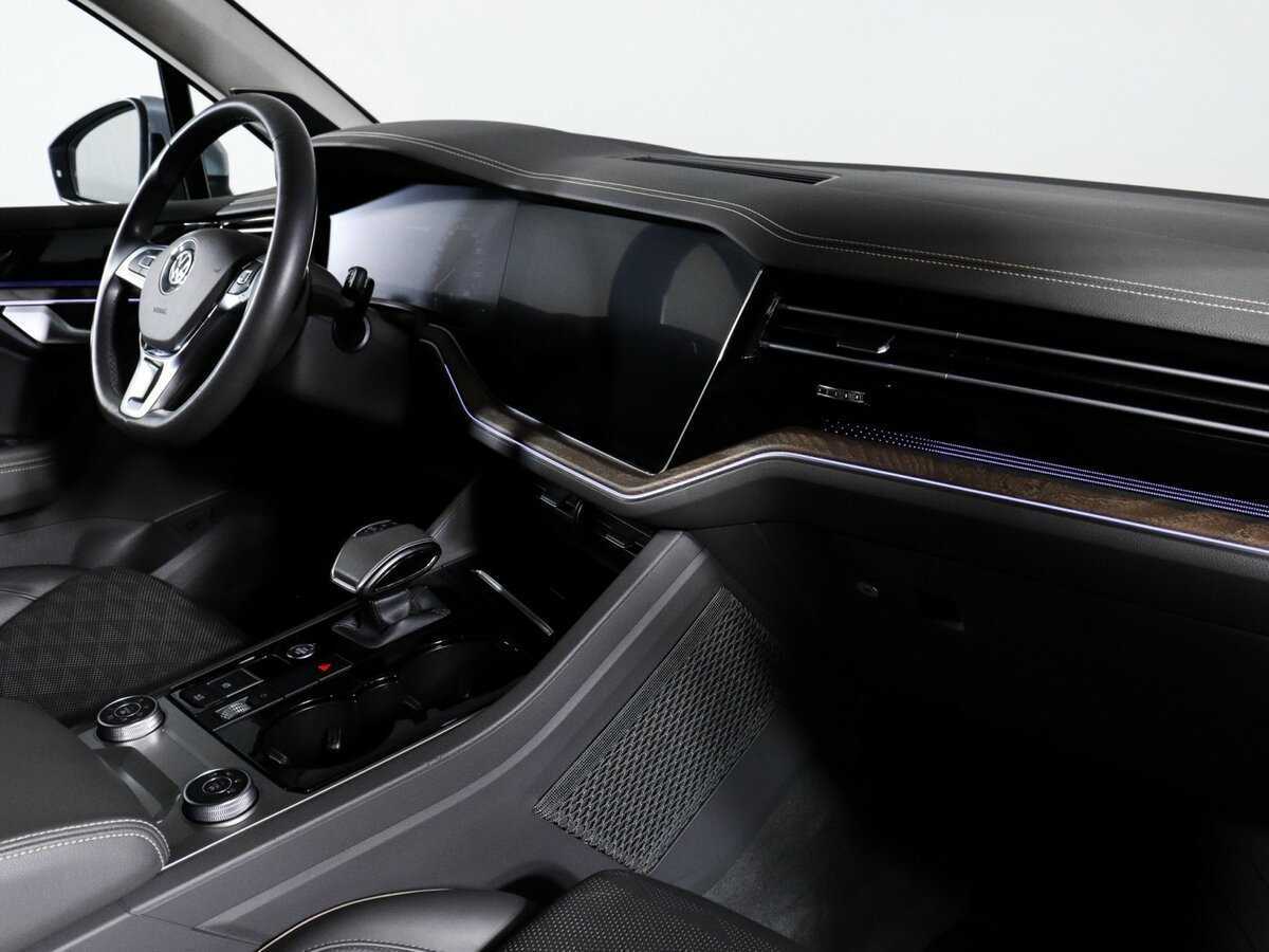 Volkswagen Touareg, 2018 Фото №9