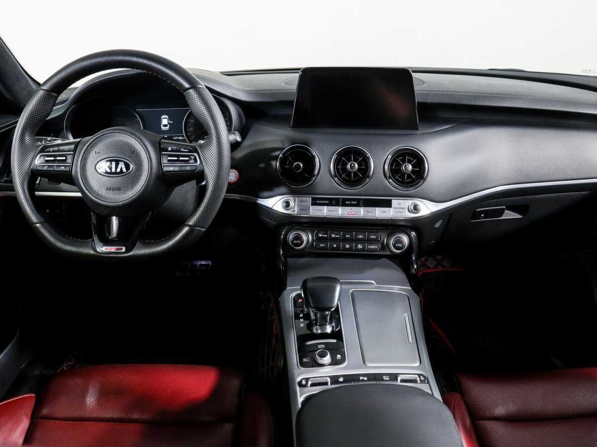 Kia Stinger, 2020 Фото №12