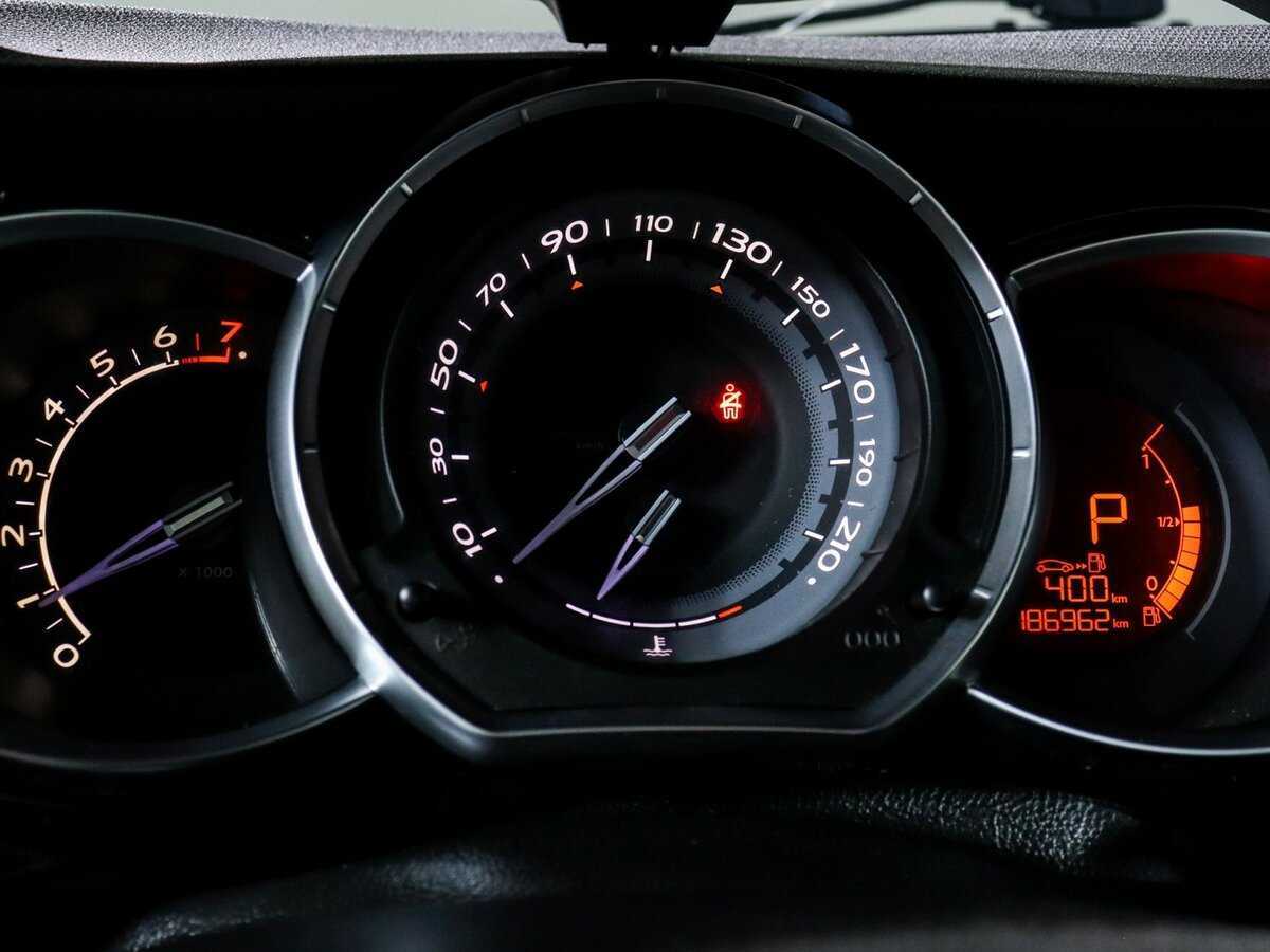 Citroen DS3, 2010 Фото №11