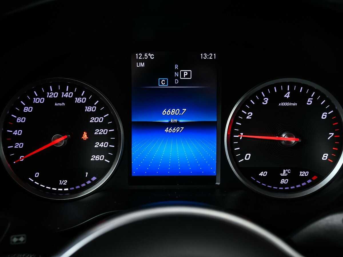 Mercedes-Benz GLC 200, 2020 Фото №10