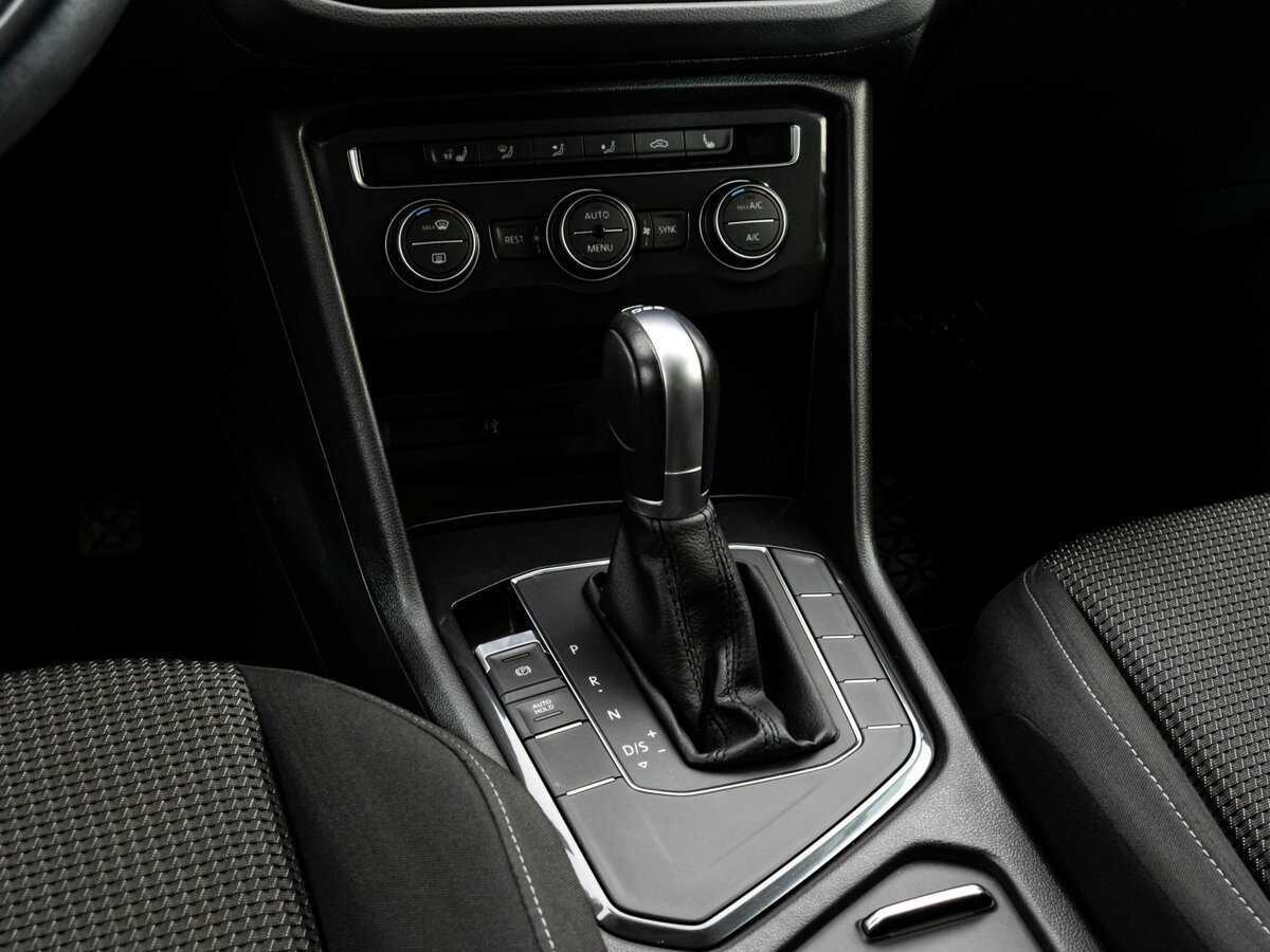 Volkswagen Tiguan, 2017 Фото №11