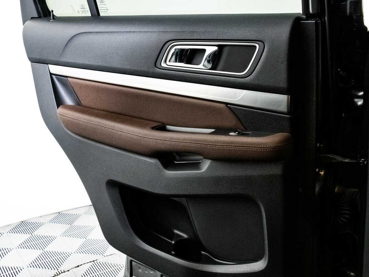 Ford Explorer, 2019 Фото №20