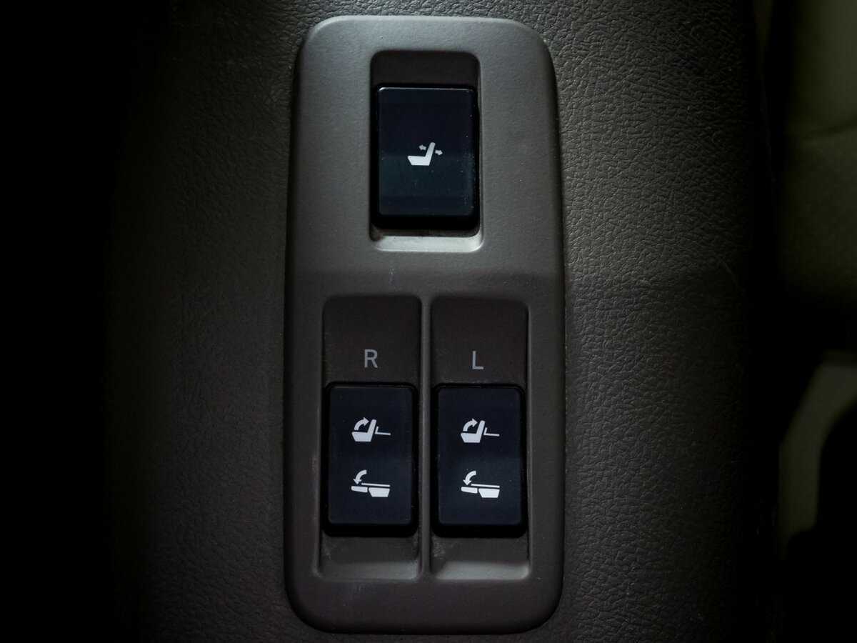 Lexus GX 460, 2010 Фото №21