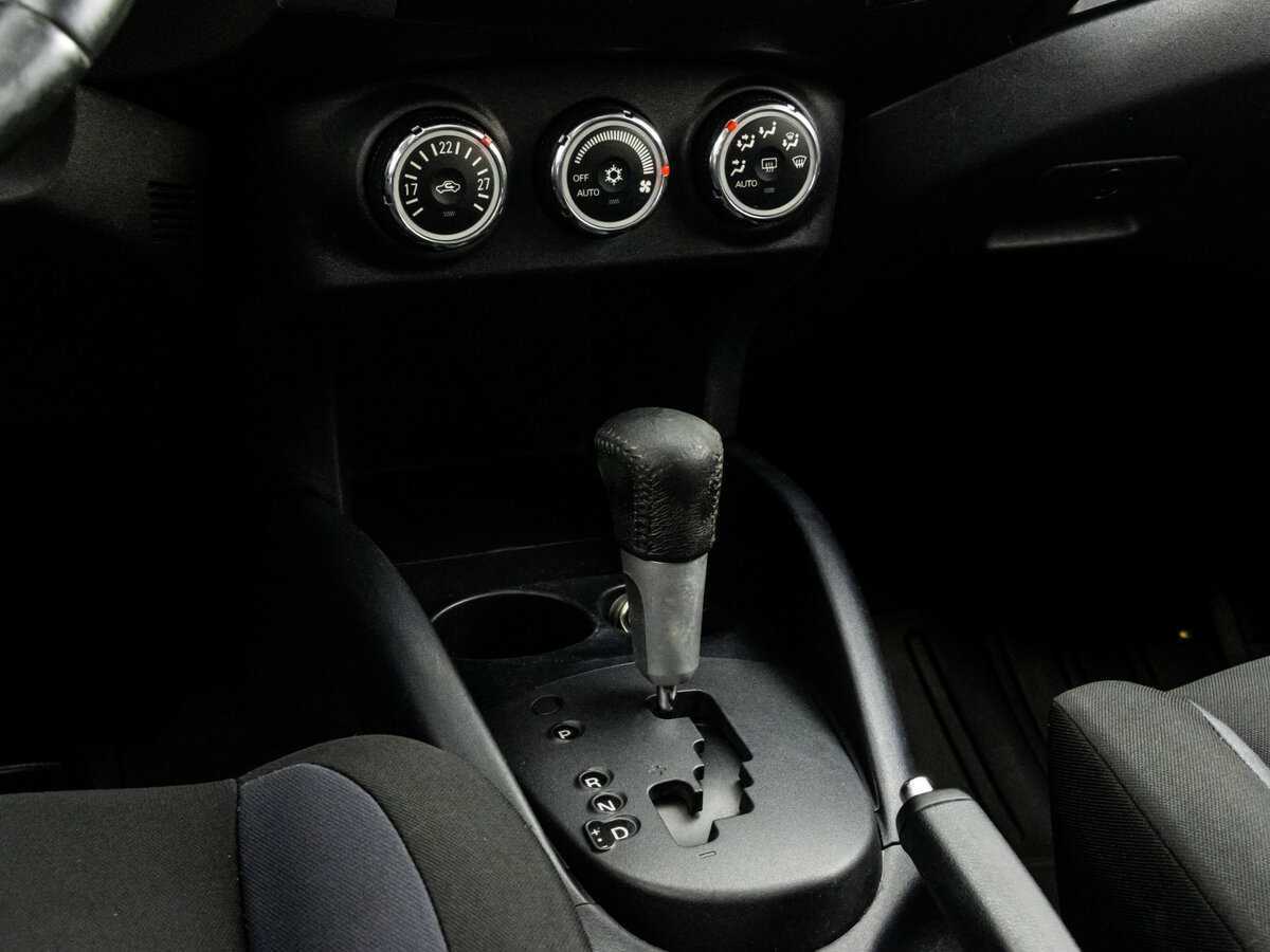 Mitsubishi Outlander, 2010 Фото №10