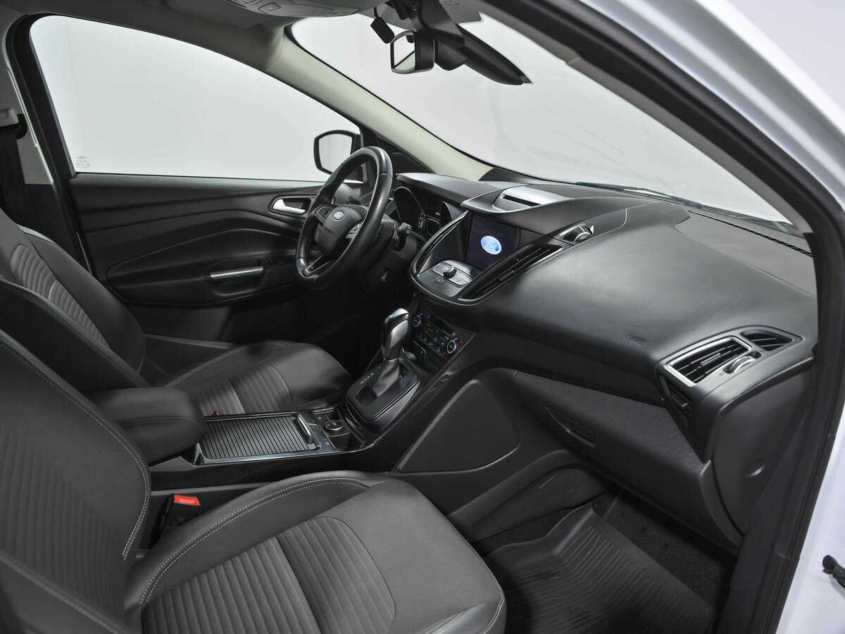 Ford Kuga, 2018 Фото №17