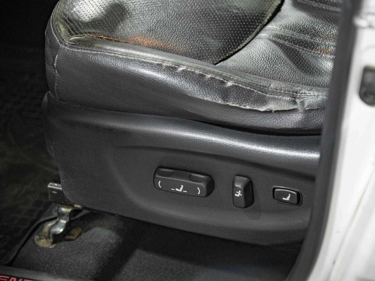 Kia Sorento, 2011 Фото №15