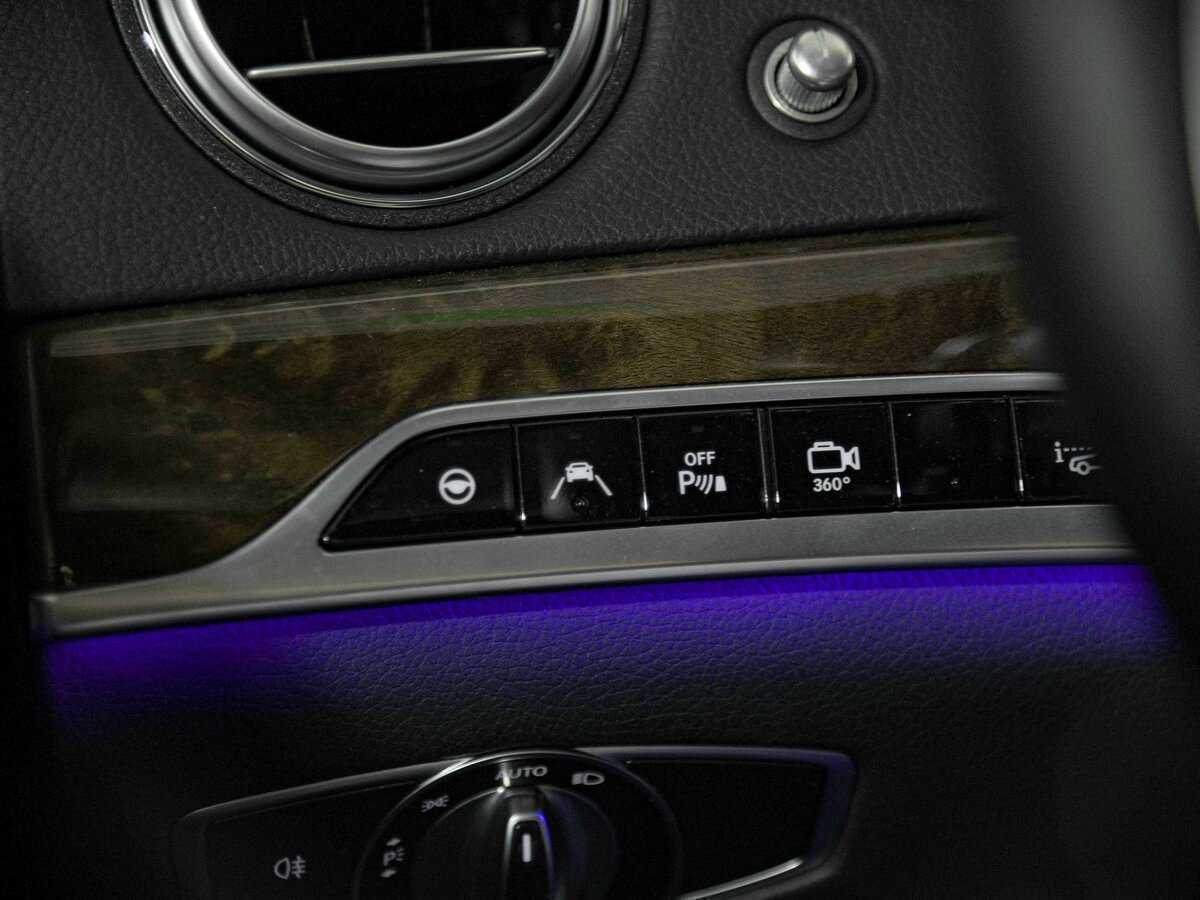 Mercedes-Benz Maybach S-Класс 400, 2016 Фото №15