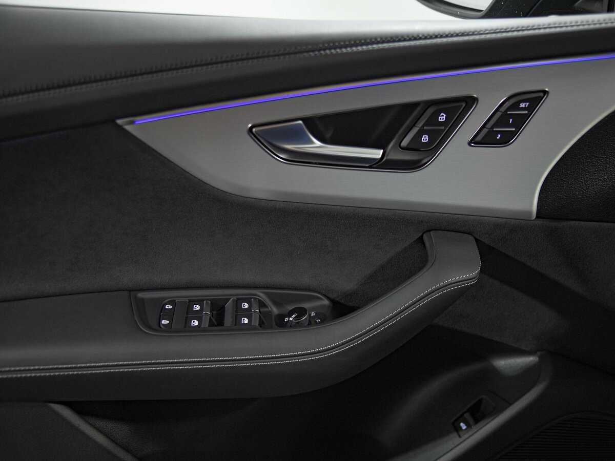 Audi Q8 50 TDI, 2023 Фото №17