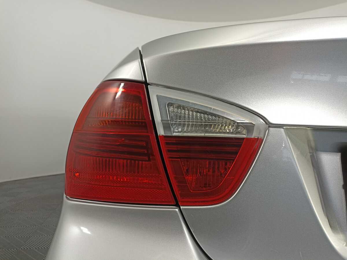 BMW 3 серии 325i, 2006 Фото №9