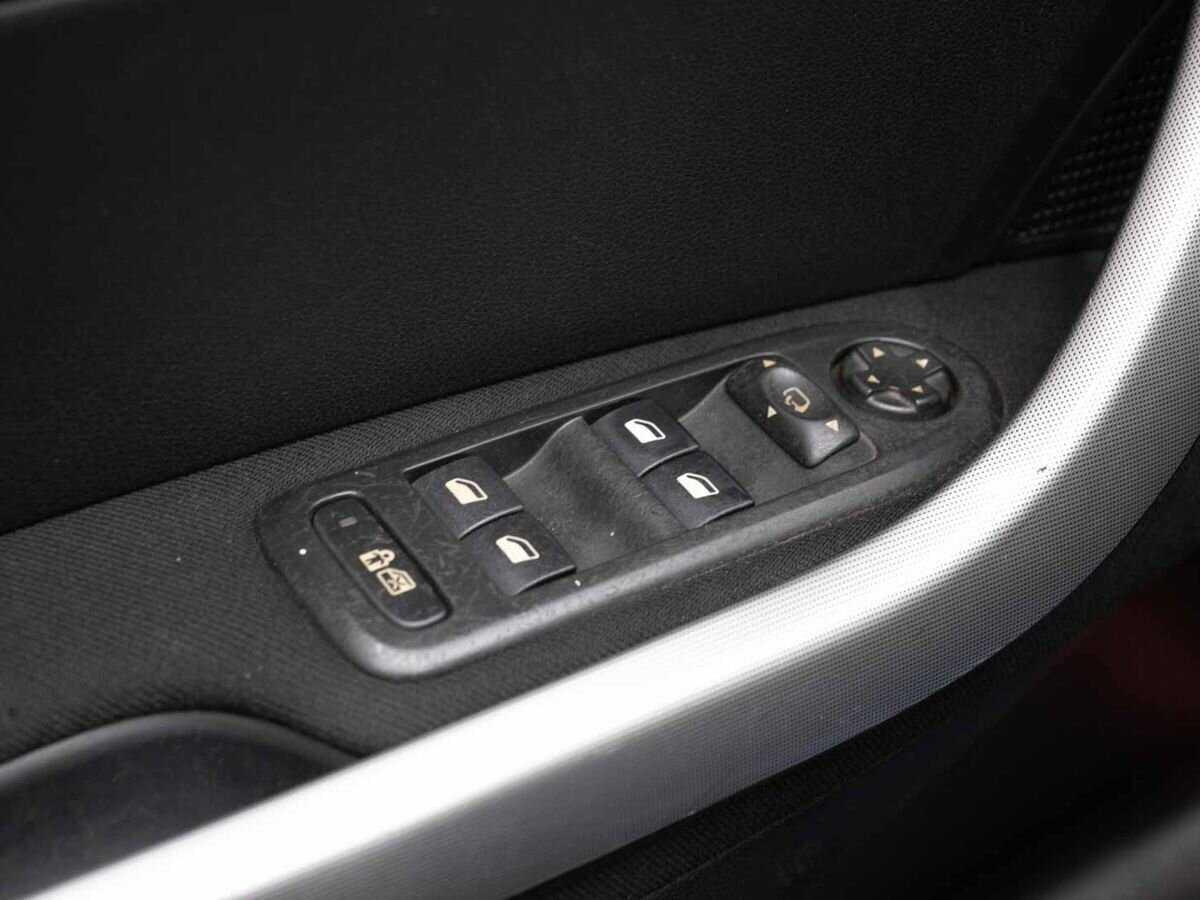 Peugeot 308, 2008 Фото №15