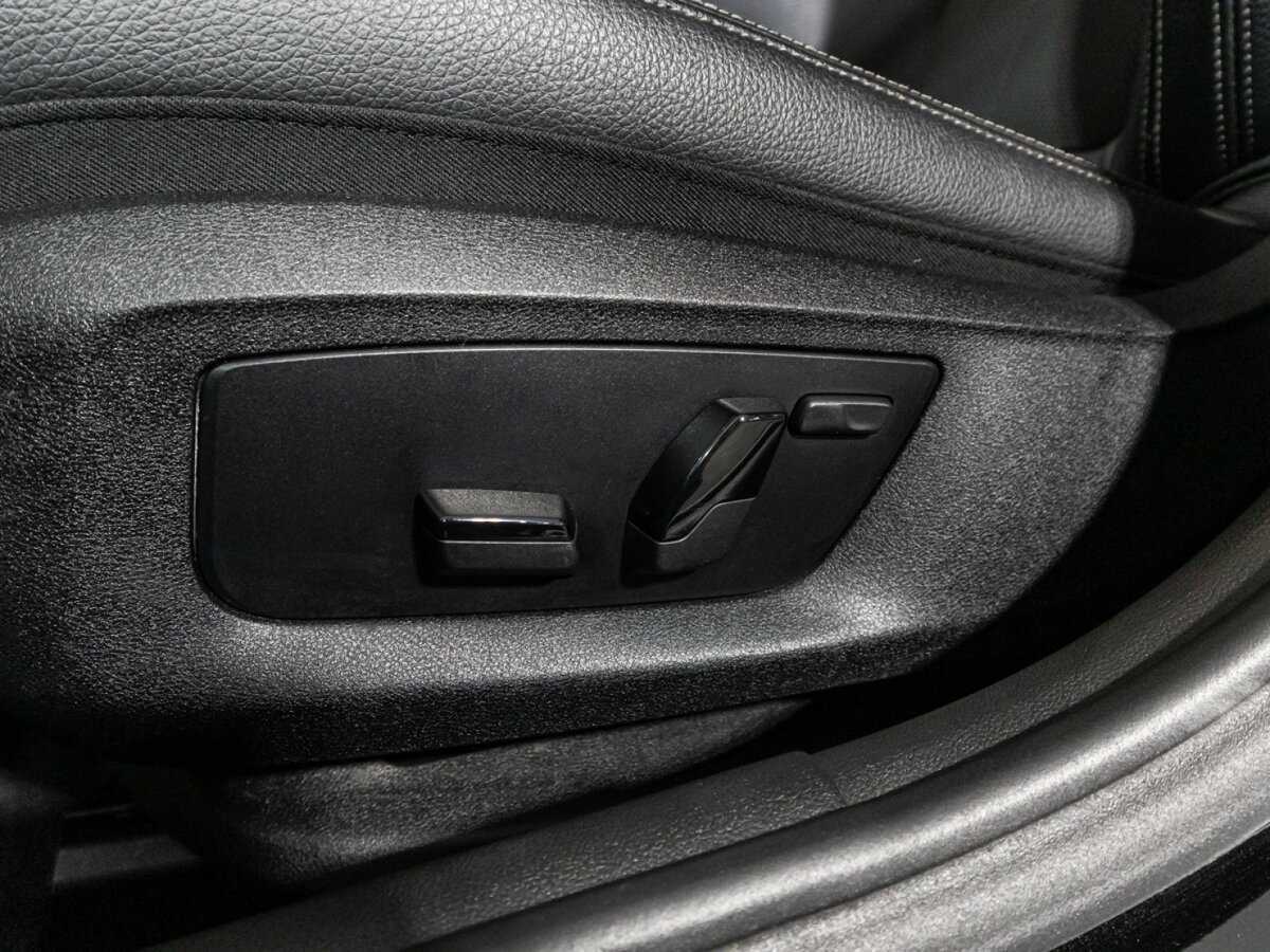 BMW 5 серии 520d, 2019 Фото №17
