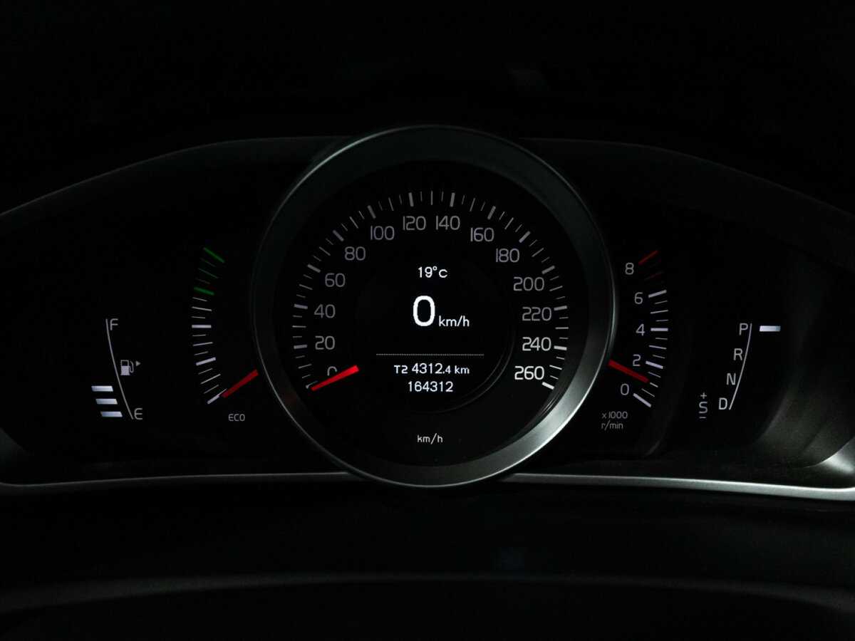 Volvo V40 Cross Country, 2014 Фото №12