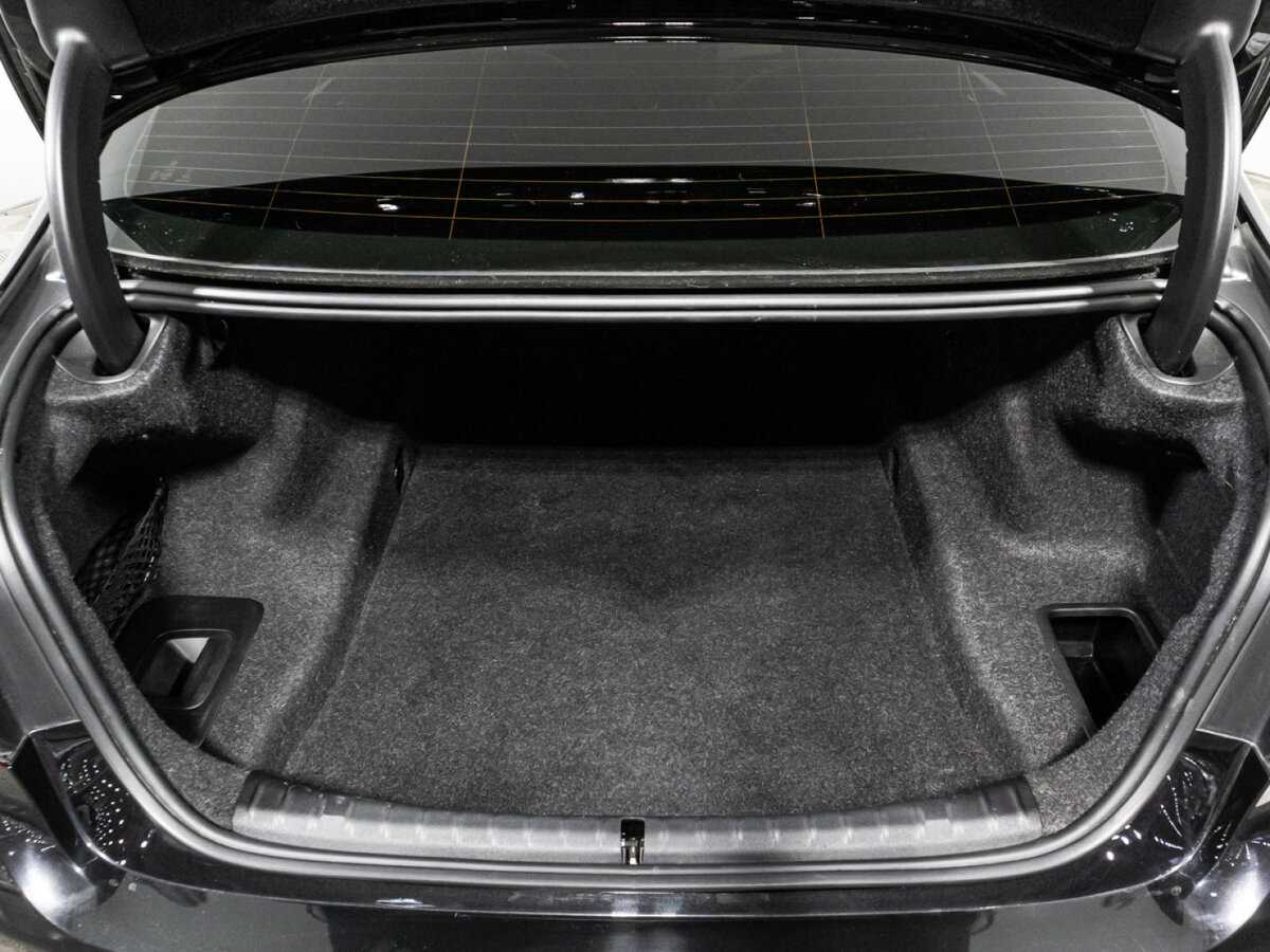 BMW 5 серии 520i, 2019 Фото №13