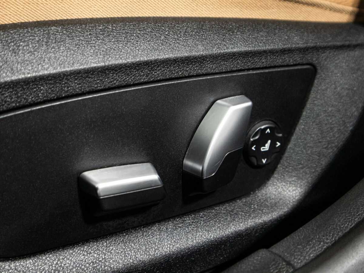 BMW 5 серии 520i, 2019 Фото №16