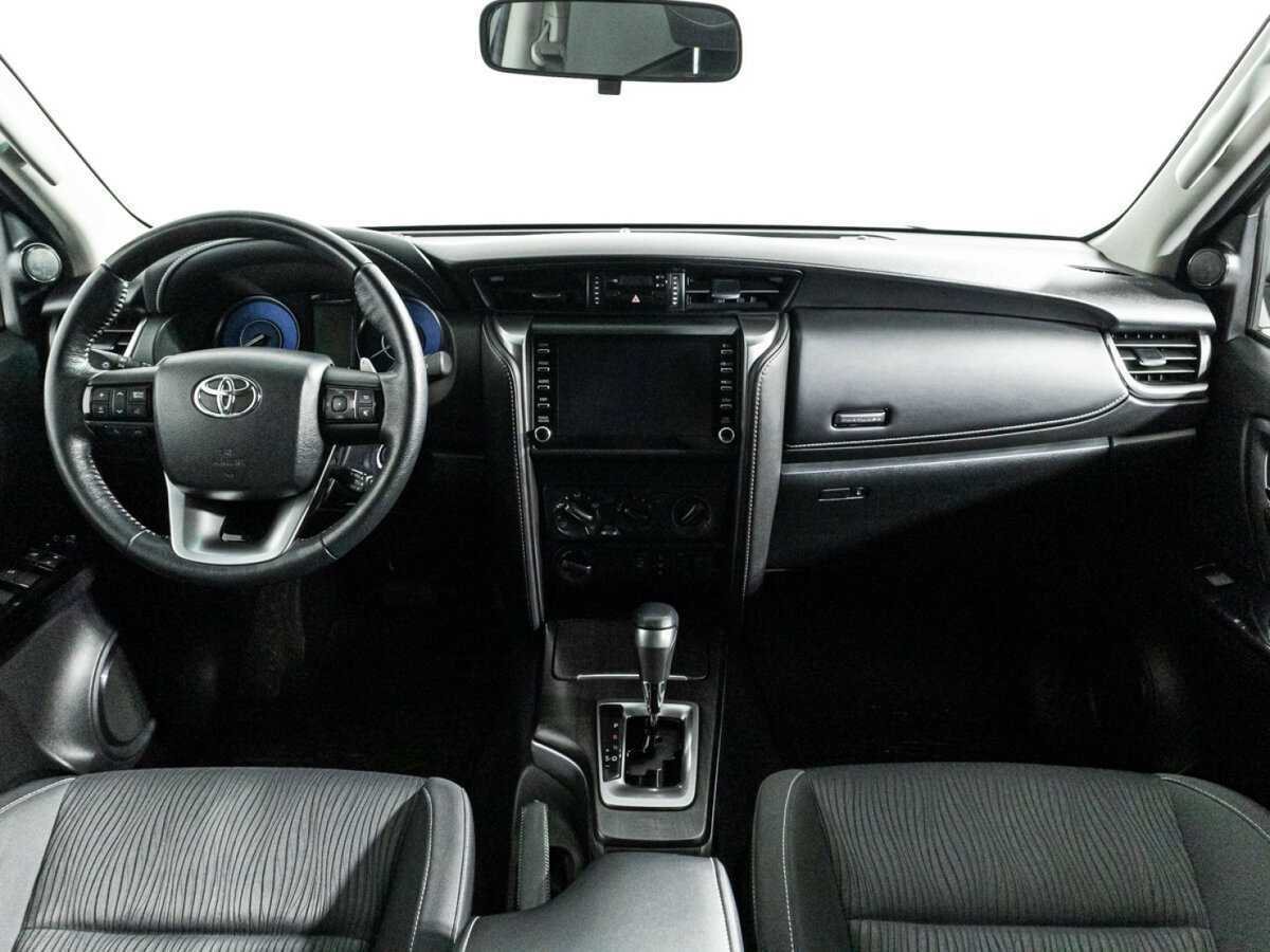 Toyota Fortuner, 2020 Фото №13