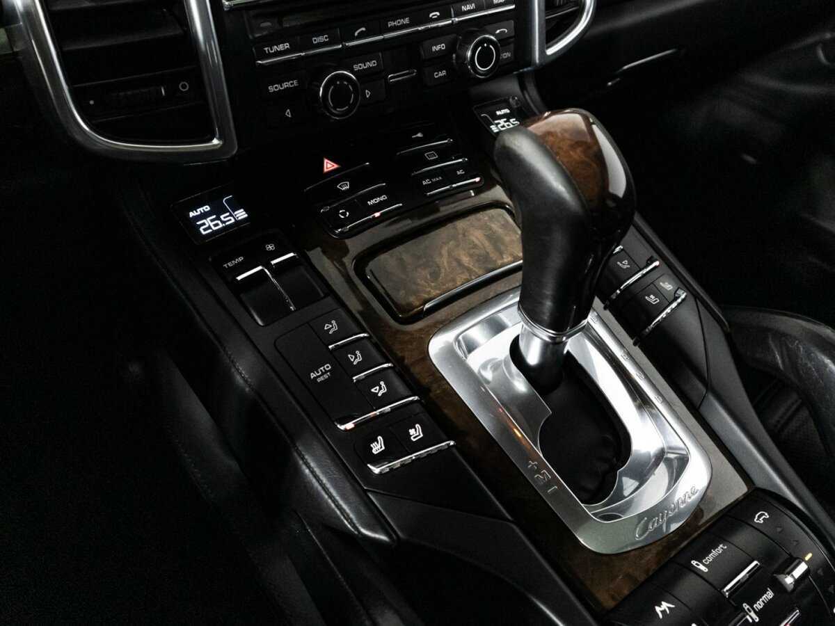 Porsche Cayenne Turbo, 2010 Фото №14