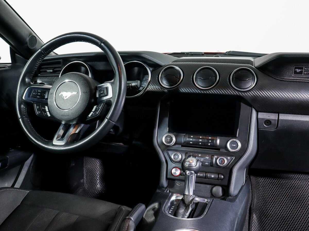 Ford Mustang, 2020 Фото №9