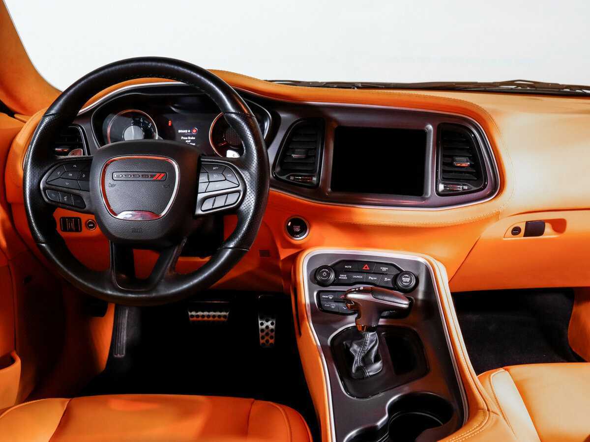Dodge Challenger SRT, 2022 Фото №12