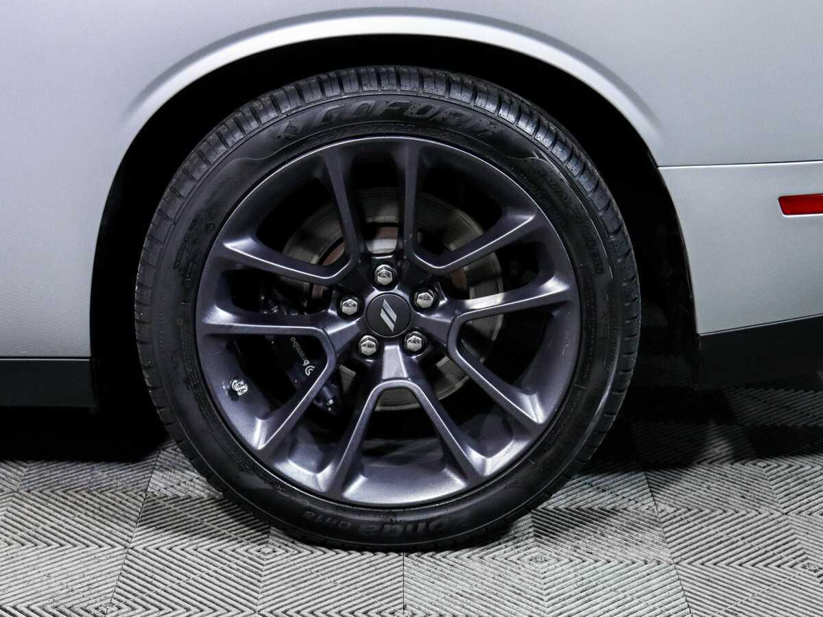 Dodge Challenger SRT, 2022 Фото №15