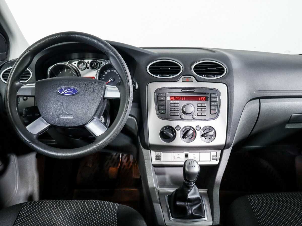 Ford Focus, 2011 Фото №12